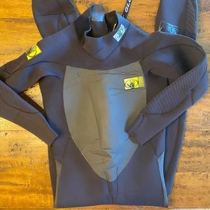 MENS  BODY GLOVE  FULL LENGTH WETSUIT